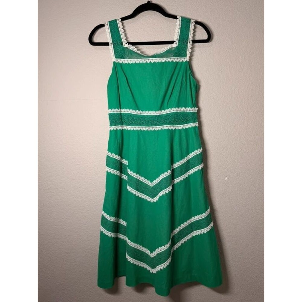 ModCloth Green Cotton Lace Trim Fit and Flare Dress Size M